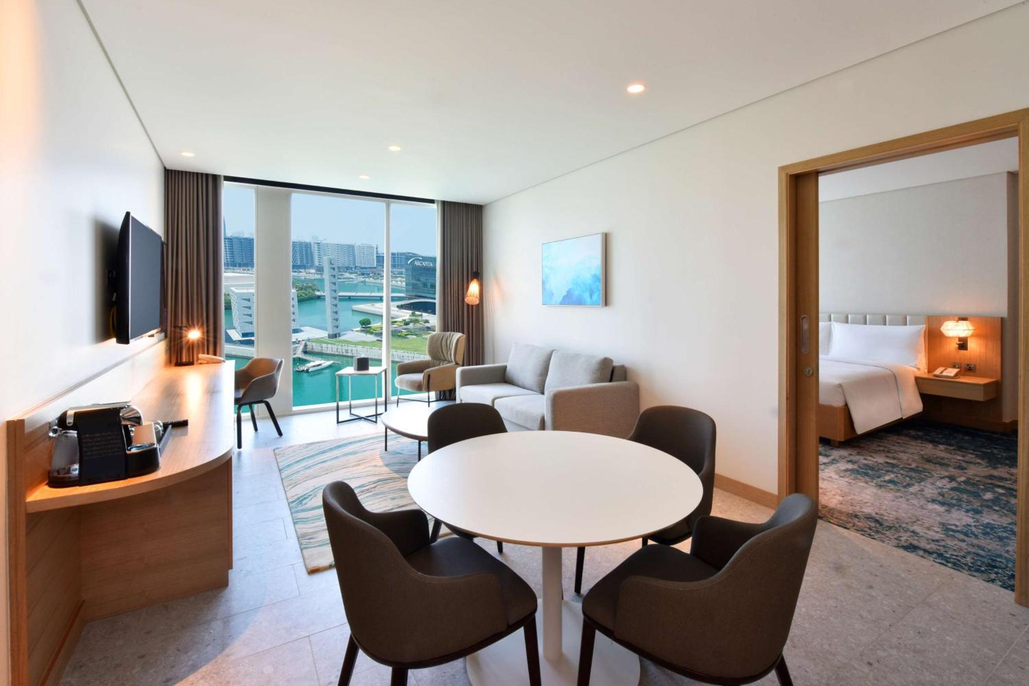 Hilton Garden Bahrain Bay 4*