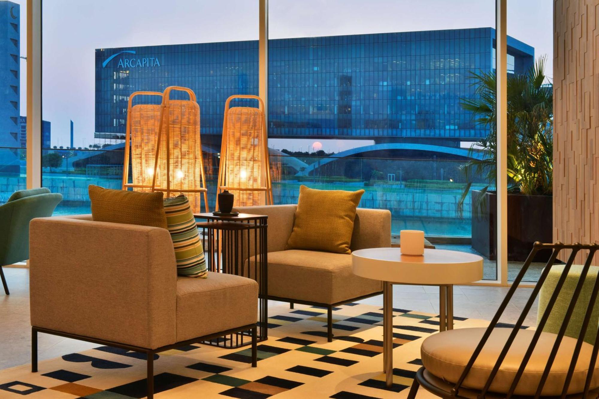 Hilton Garden Bahrain Bay Hotel 4*
