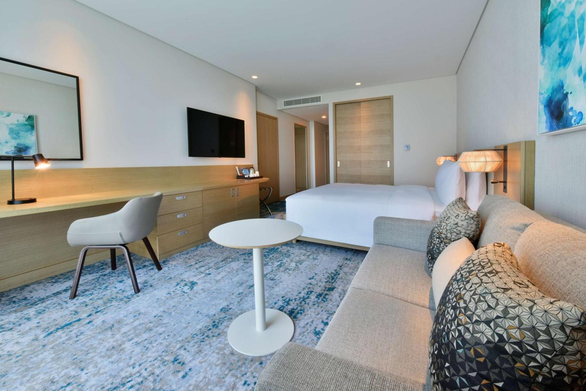 Отель Hilton Garden Bahrain Bay Манама