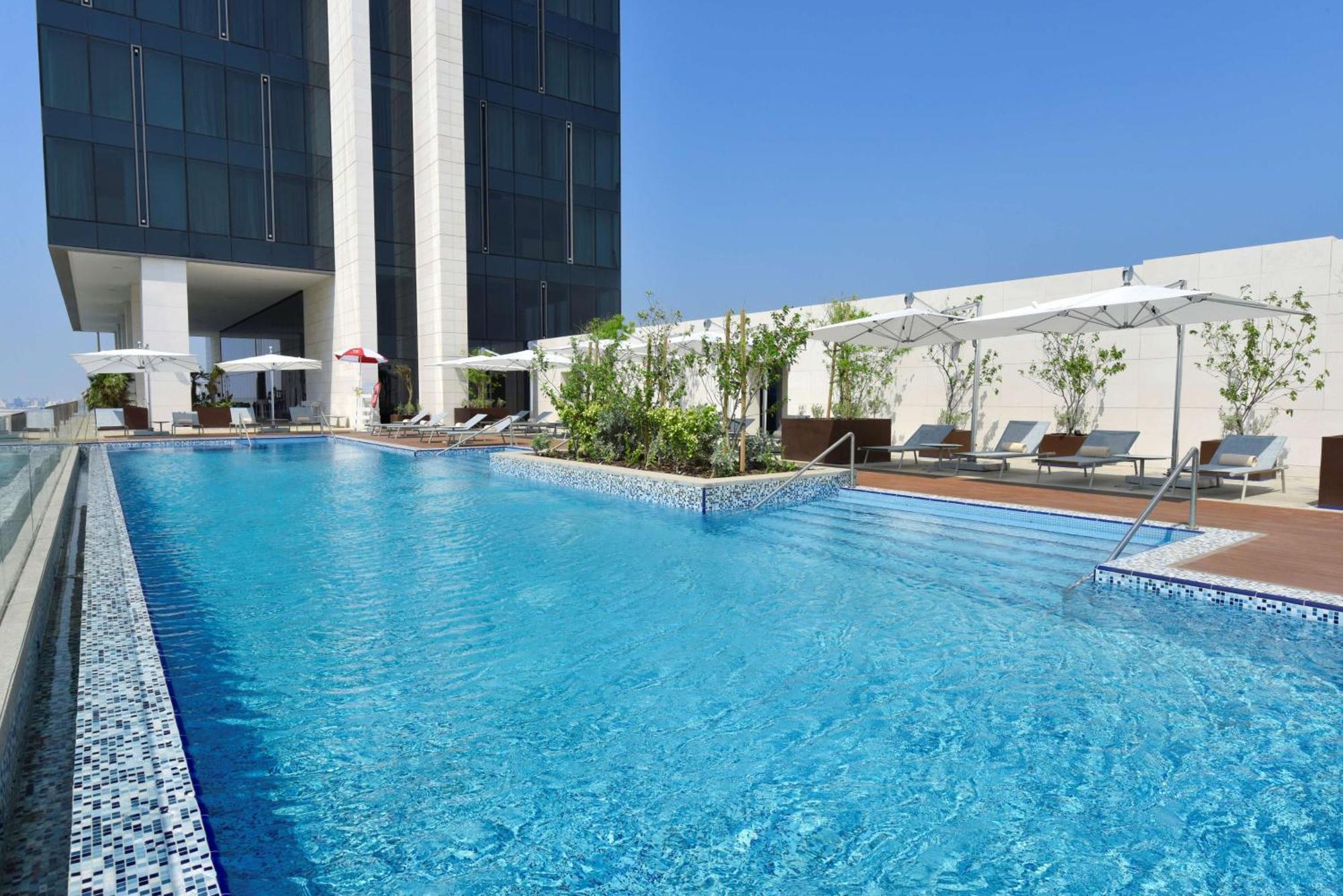Hotel Hilton Garden Bahrain Bay 4*